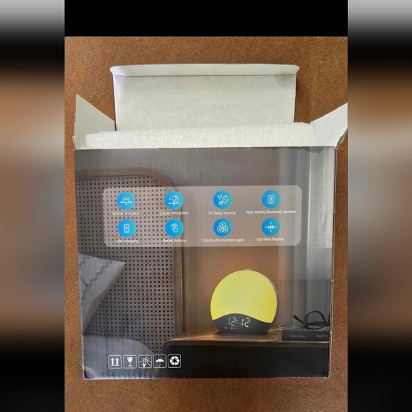 Sunrise Alarm Clock with LED Display - Picture 2 of 3